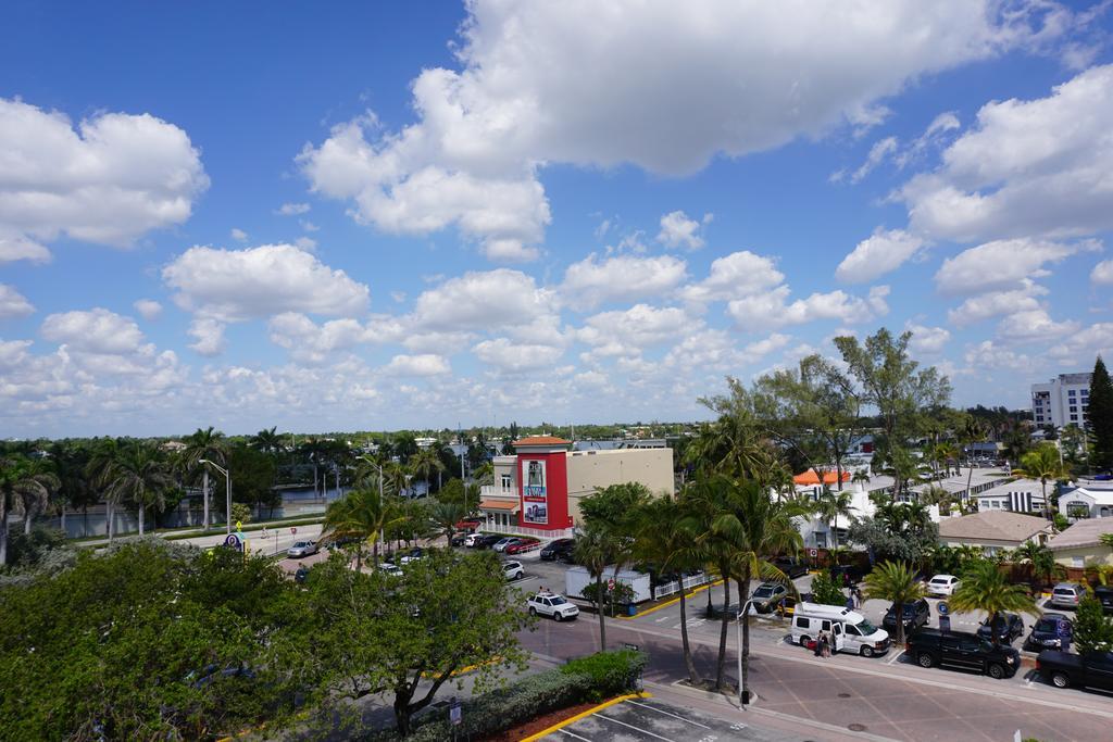 Design Suites Hollywood Beach Resort Exterior photo