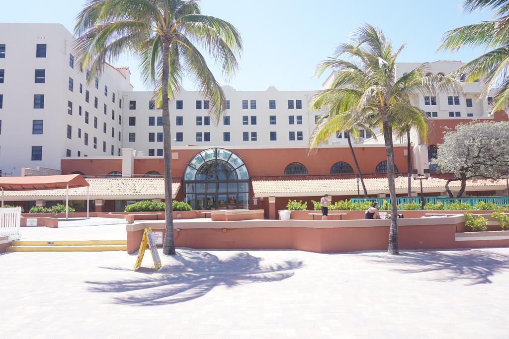 Design Suites Hollywood Beach Resort Exterior photo